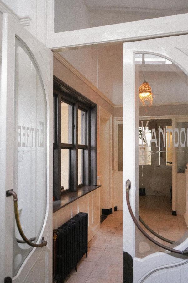 Haert Boutique Wellness Suites City Centre 哈莱姆 外观 照片